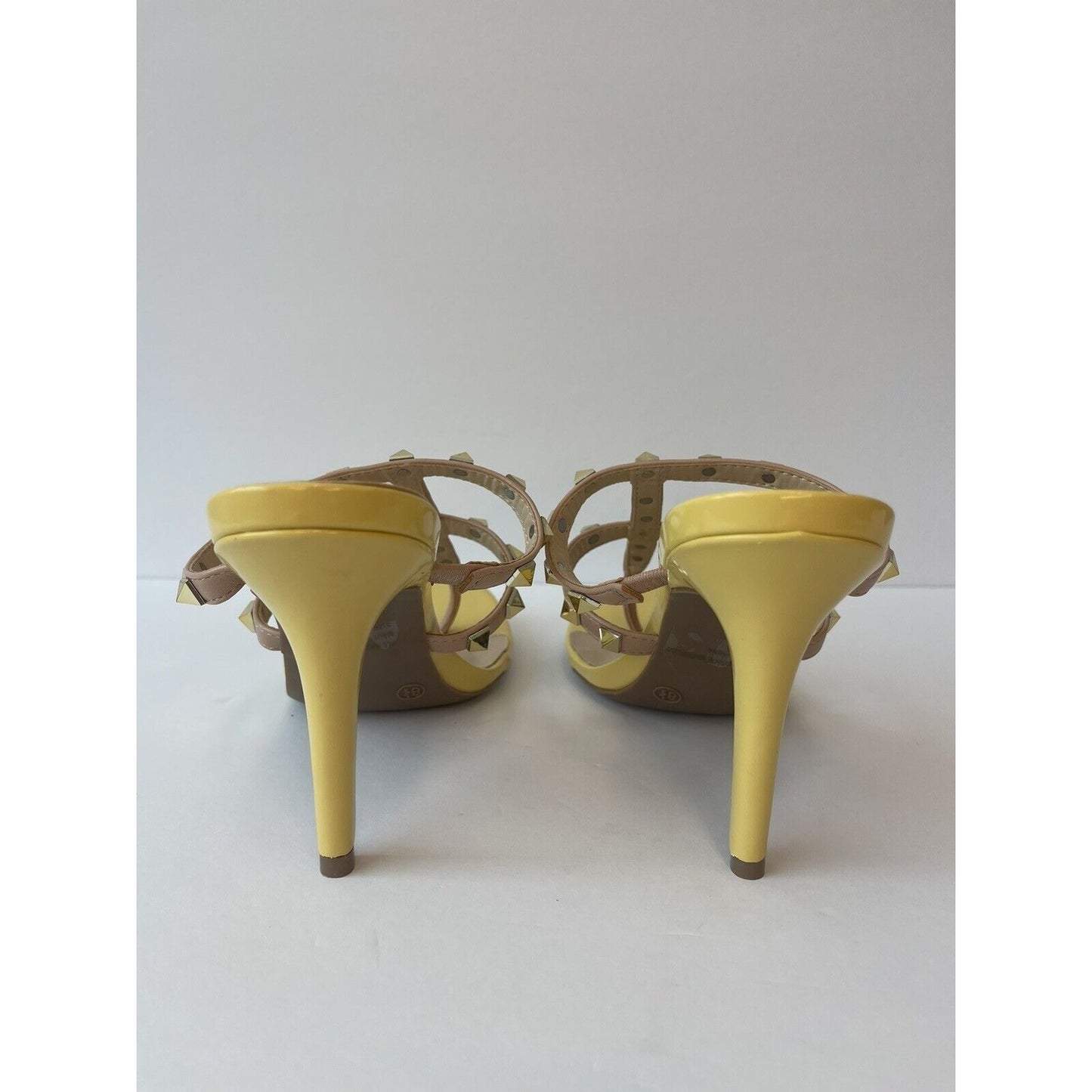 Yellow & Gold Sandals/ Us size 8.5