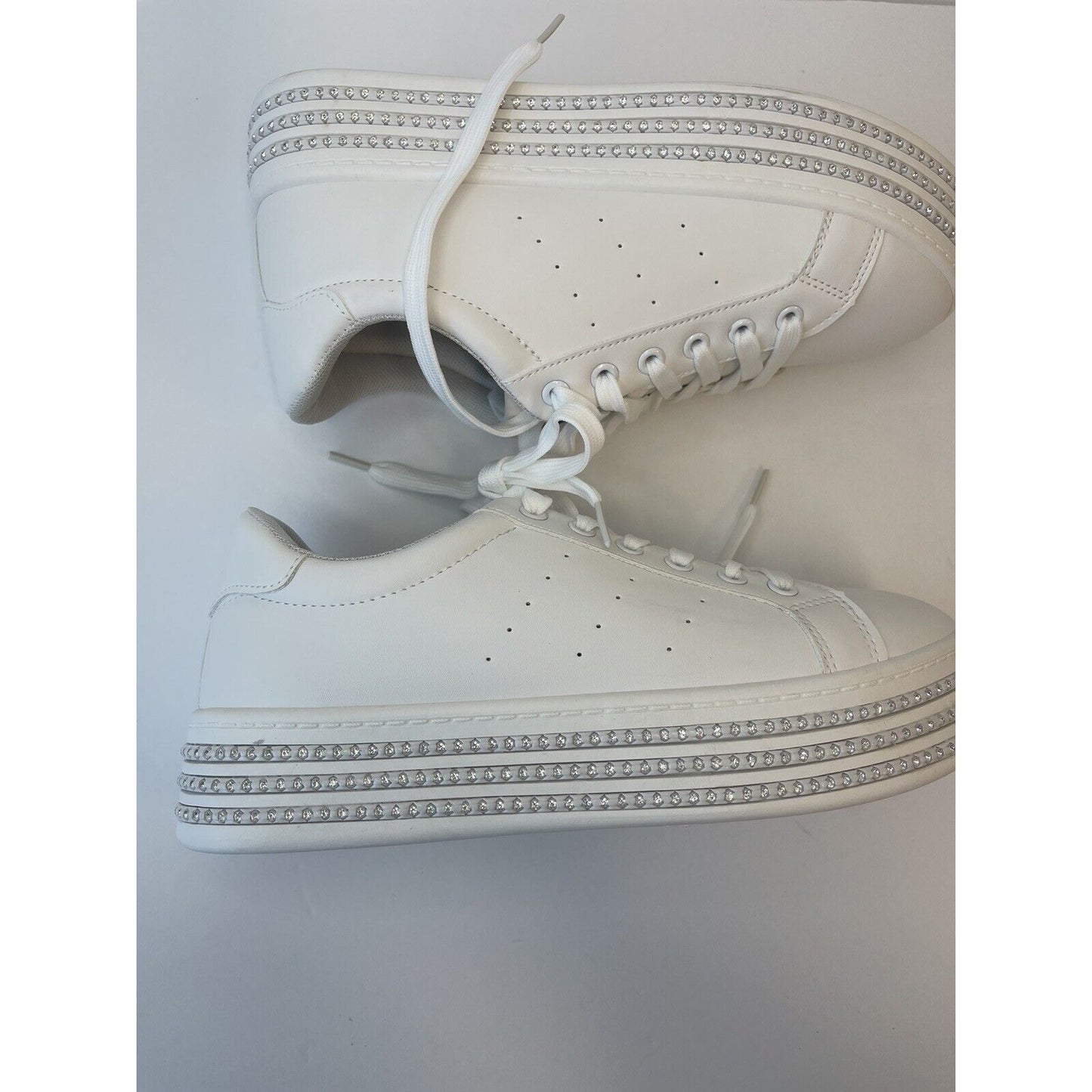 💎Womens White & Diamonds/ sneakers / Size Us 10