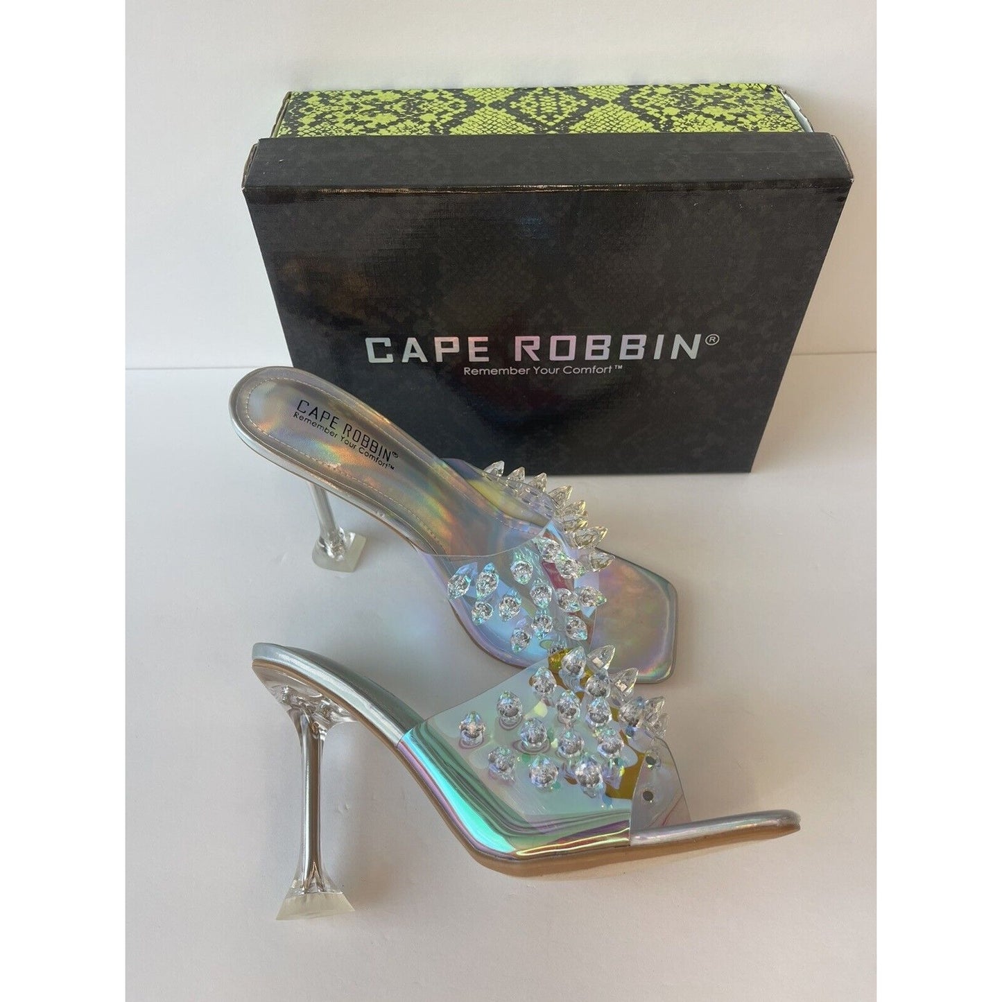 New In Box /Cape Robbin Womens / Clear Heels Size 8.5/ Dress Shoes